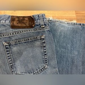 Burberry London Blue Jeans Button Closure Made In Italy Men’s 34R.